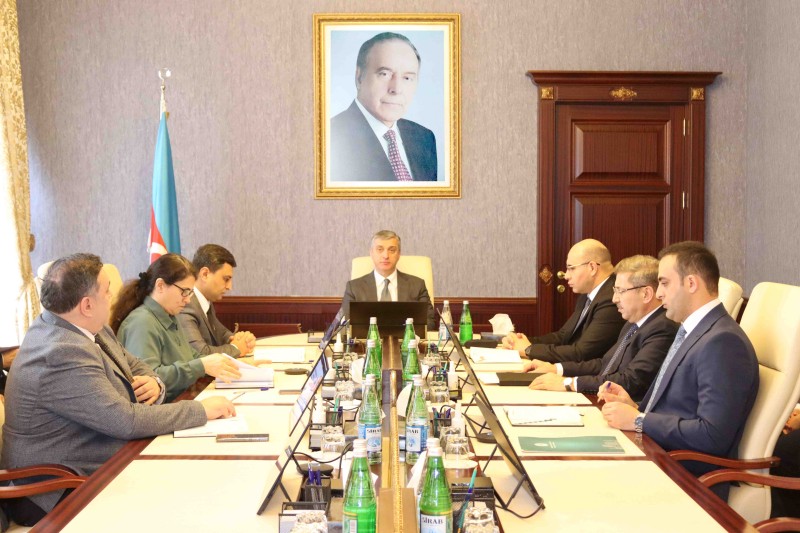 Palata dövlət satınalmalarının auditi ilə bağlı müzakirə apardı 